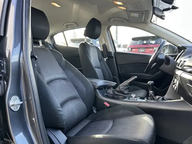 2014 Mazda MAZDA3 GS - Photo 17
