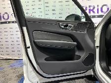 2021 Volvo XC60 - Photo 9