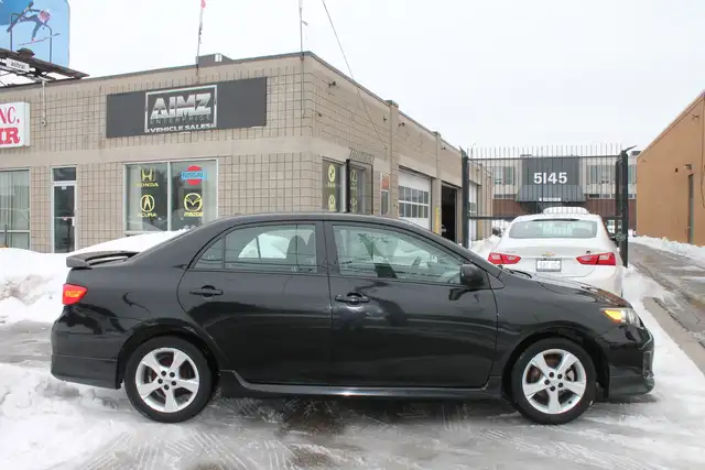 2012 Toyota Corolla S - Photo 2