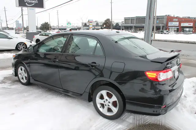 2012 Toyota Corolla S - Photo 5