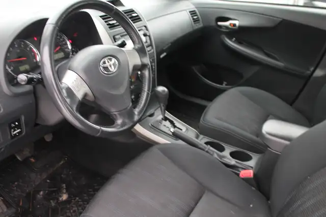 2012 Toyota Corolla S - Photo 10
