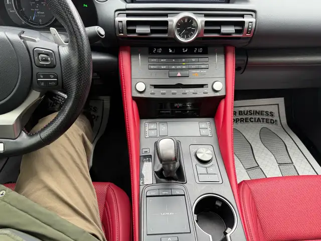 2022 Lexus RC RC 350 AWD F-SPORT 3|ACCIDENT FREE|1-OWNER|RED INT - Photo 22
