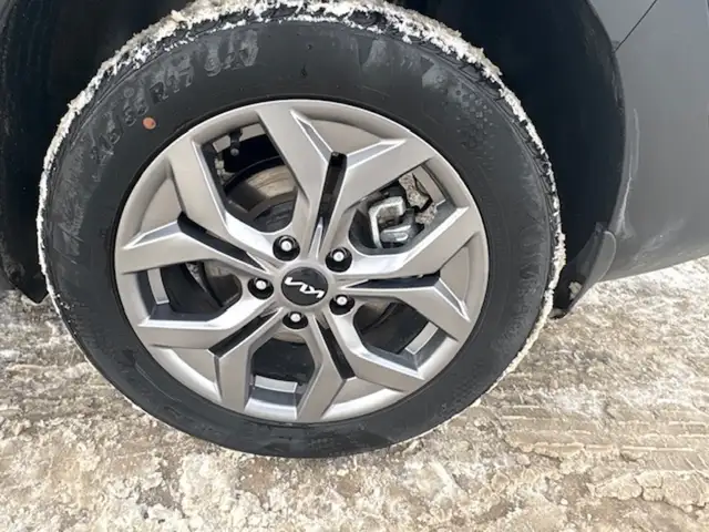 2025 Kia Seltos EX AWD - Photo 5