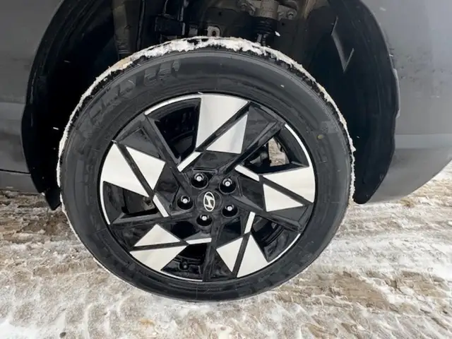 2024 Hyundai Kona 2.0L Preferred AWD - Photo 6
