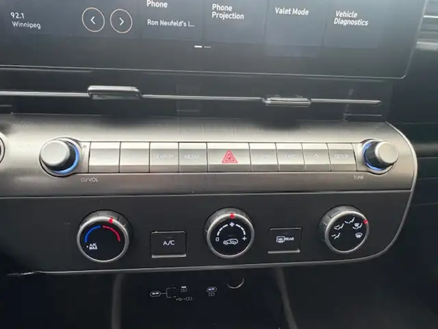 2024 Hyundai Kona 2.0L Preferred AWD - Photo 13