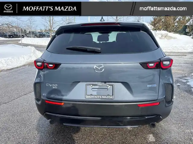 2025 Mazda CX-50 Hybrid Kuro RARE - LOW MILEAGE - ONE OWNER - Photo 4