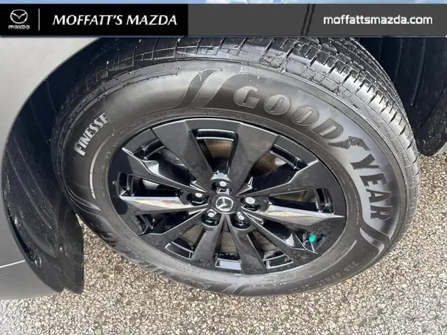 2025 Mazda CX-50 Hybrid Kuro RARE - LOW MILEAGE - ONE OWNER - Photo 9