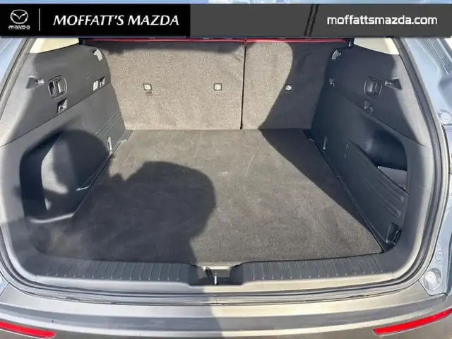 2025 Mazda CX-50 Hybrid Kuro RARE - LOW MILEAGE - ONE OWNER - Photo 12