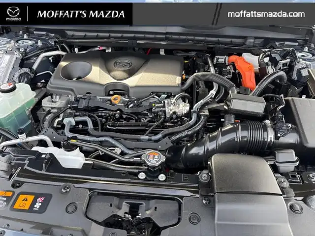 2025 Mazda CX-50 Hybrid Kuro RARE - LOW MILEAGE - ONE OWNER - Photo 14