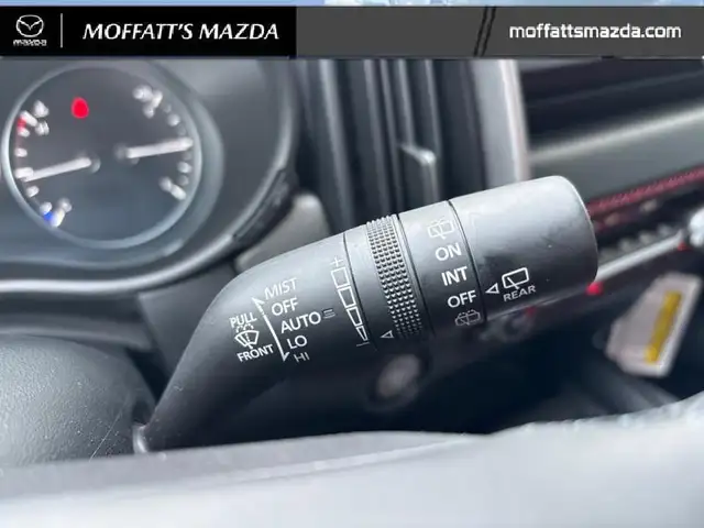 2025 Mazda CX-50 Hybrid Kuro RARE - LOW MILEAGE - ONE OWNER - Photo 17