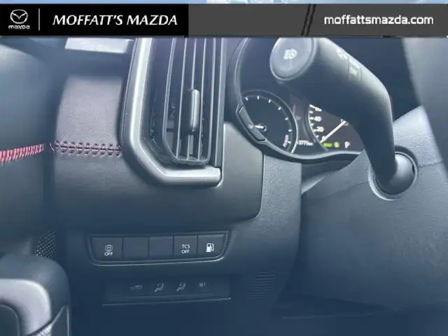 2025 Mazda CX-50 Hybrid Kuro RARE - LOW MILEAGE - ONE OWNER - Photo 19