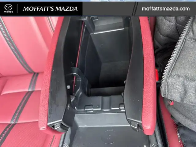 2025 Mazda CX-50 Hybrid Kuro RARE - LOW MILEAGE - ONE OWNER - Photo 25