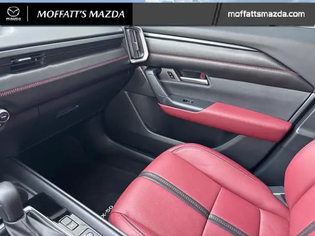 2025 Mazda CX-50 Hybrid Kuro RARE - LOW MILEAGE - ONE OWNER - Photo 26