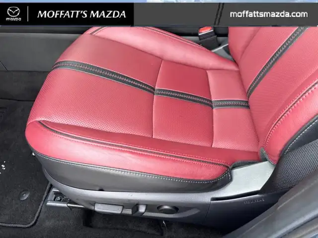 2025 Mazda CX-50 Hybrid Kuro RARE - LOW MILEAGE - ONE OWNER - Photo 29