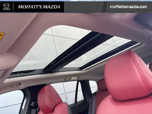 2025 Mazda CX-50 Hybrid Kuro RARE - LOW MILEAGE - ONE OWNER - Photo 33