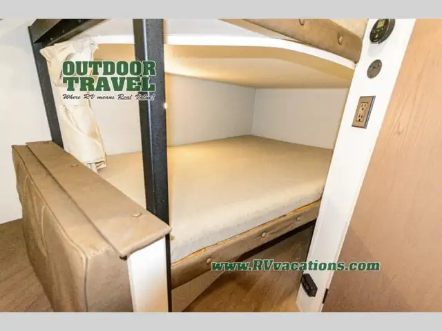 2026 Grand Design Transcend Xplor 19BHX - Photo 10