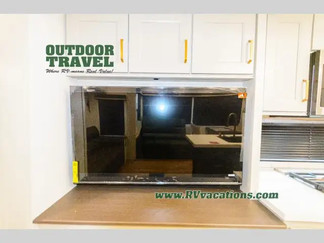 2026 Grand Design Influence 2903RL - Photo 12