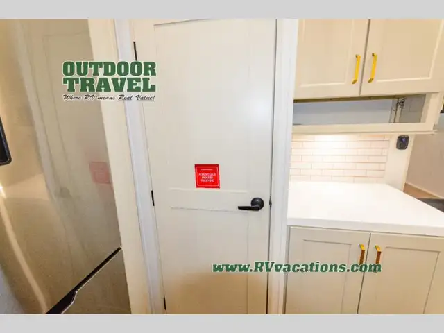 2026 Grand Design Influence 2903RL - Photo 17