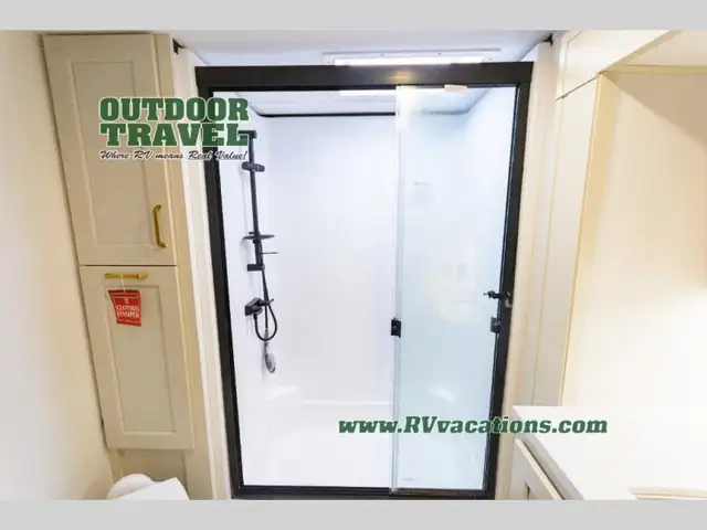 2026 Grand Design Influence 2903RL - Photo 24