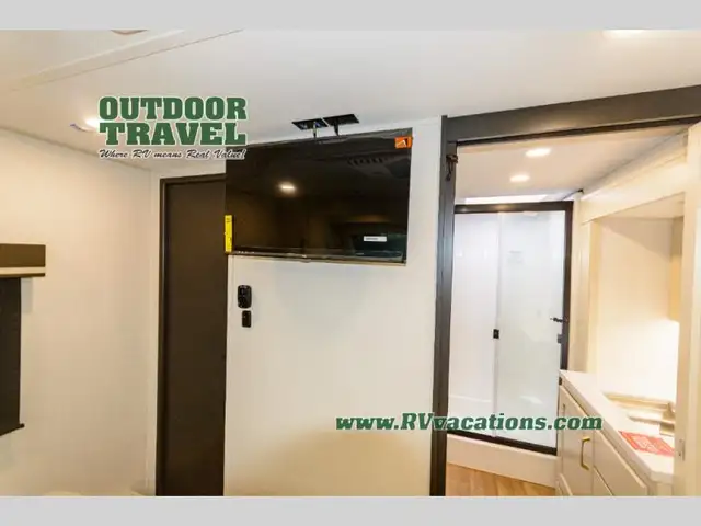 2026 Grand Design Influence 2903RL - Photo 30