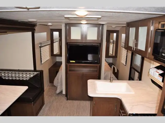2019 Prime Time RV Tracer Breeze 24DBS - Photo 28