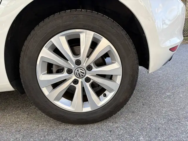 2016 Volkswagen Golf 5dr Hatchback Automatic 1.8 TSI Highline - Photo 9