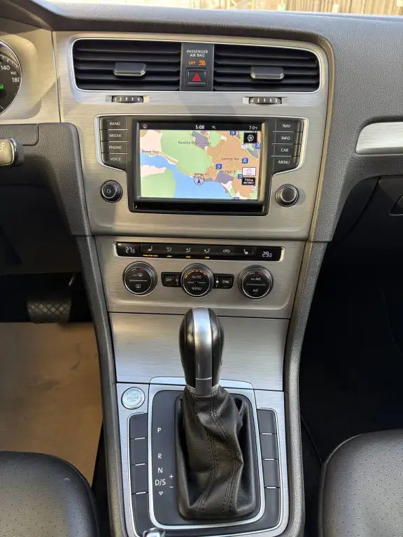 2016 Volkswagen Golf 5dr Hatchback Automatic 1.8 TSI Highline - Photo 12