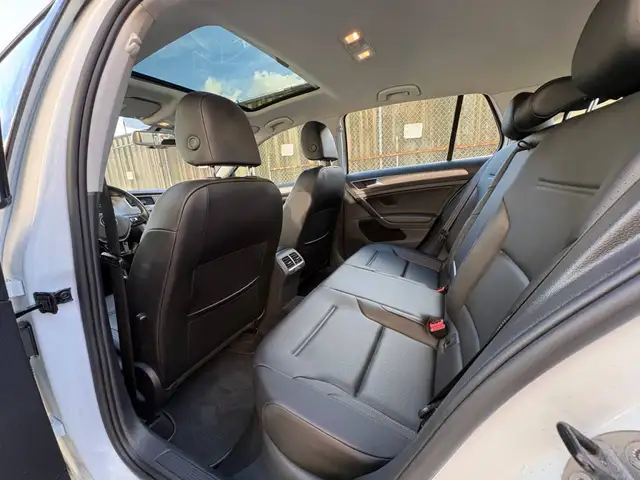 2016 Volkswagen Golf 5dr Hatchback Automatic 1.8 TSI Highline - Photo 16