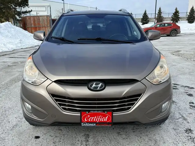 2011 Hyundai Tucson GLS 4dr Front-wheel Drive Automatic - Photo 2