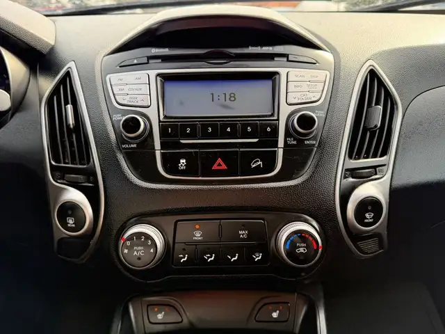 2011 Hyundai Tucson GLS 4dr Front-wheel Drive Automatic - Photo 11