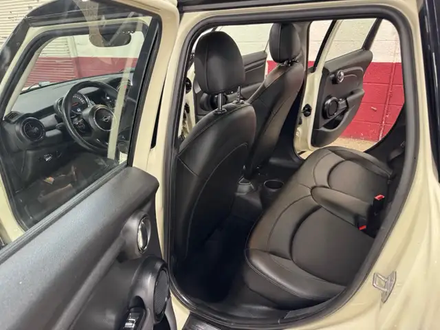 2020 MINI 5 Door COOPER|PANO-ROOF - REAR CAMERA - COMFORT ACCESS - Photo 10