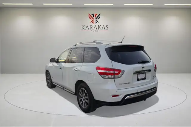 2015 Nissan Pathfinder 4WD SV Hybrid - Photo 3