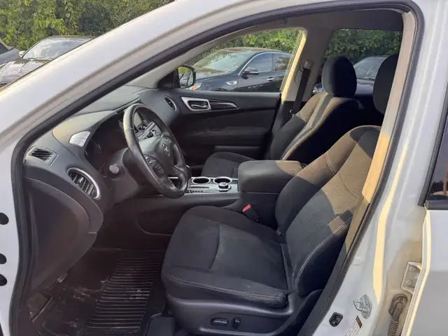 2015 Nissan Pathfinder 4WD SV Hybrid - Photo 9