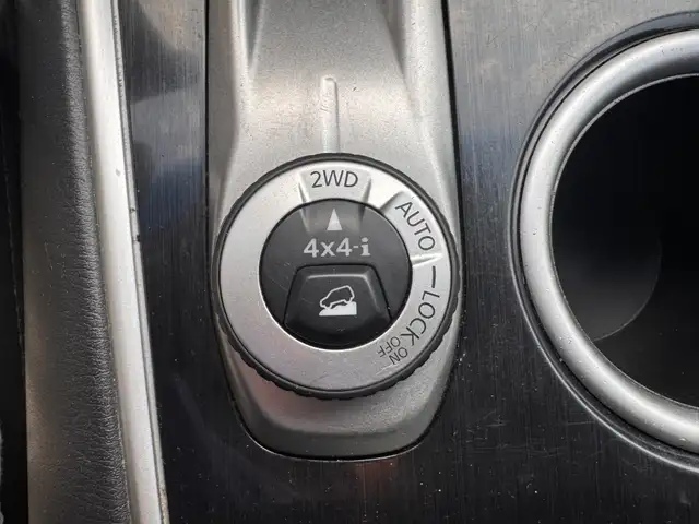 2015 Nissan Pathfinder 4WD SV Hybrid - Photo 19