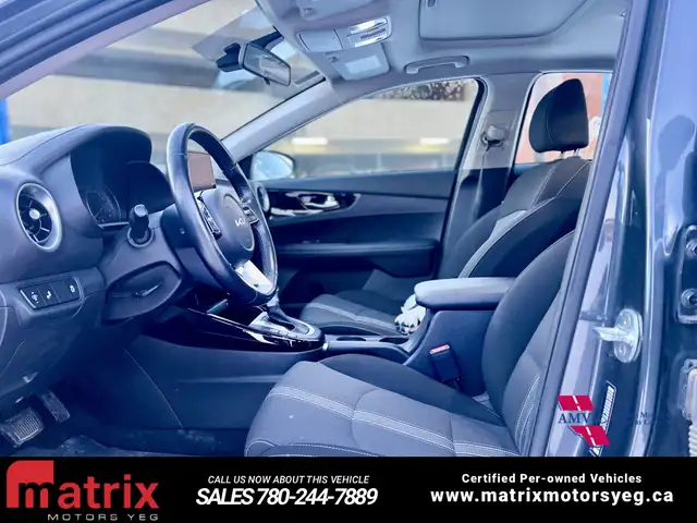 2023 KIA Forte GT-Line - Photo 12