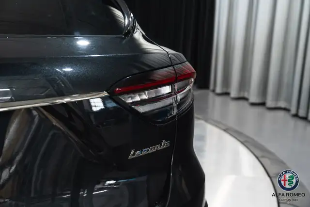 2022 Maserati Levante Trofeo - Photo 26