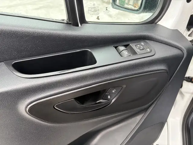 2019 MERCEDES-BENZ SPRINTER 2500 CARGO VAN-3.0L/V6 DIESEL! CARGO - Photo 11