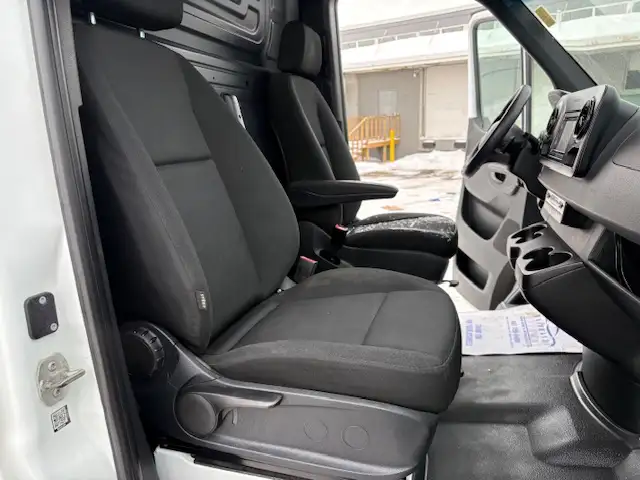 2019 MERCEDES-BENZ SPRINTER 2500 CARGO VAN-3.0L/V6 DIESEL! CARGO - Photo 14