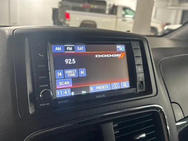 2019 Dodge Grand Caravan CVP/SXT SE Plus|| Power Windows|| Ex... - Photo 17