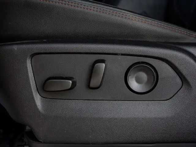 2025 GMC Sierra 1500 AT4 - Photo 21