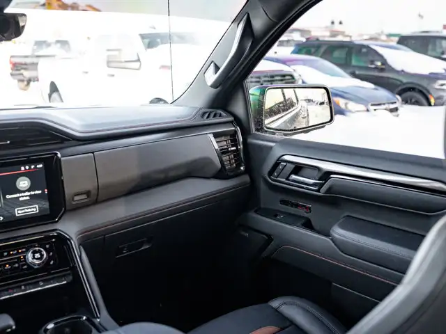 2025 GMC Sierra 1500 AT4 - Photo 30