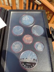 1983 Canadian double dollar proof set set has silver dollar - Photo 3