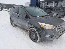 2017 FORD ESCAPE SE | 4WD | CLEAN CARFAX