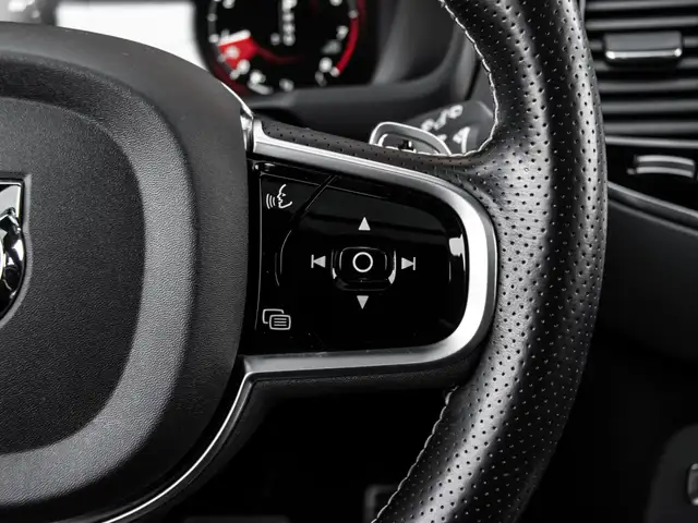 2019 Volvo XC90 T6|R-DESIGN|NAV|SUNROOF|HEATED STEERING|ACC|LANE - Photo 17