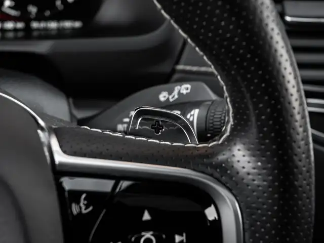 2019 Volvo XC90 T6|R-DESIGN|NAV|SUNROOF|HEATED STEERING|ACC|LANE - Photo 18