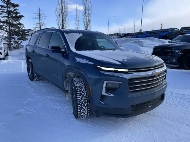 2025 Chevrolet Traverse LT 2.5L AWD - Photo 2