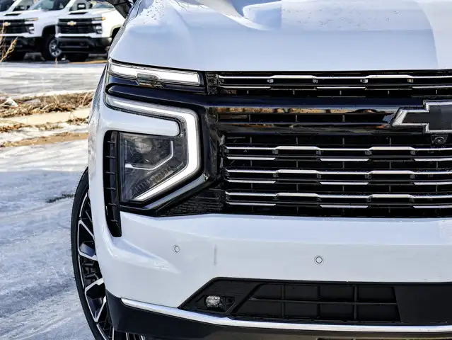 2026 Chevrolet Suburban High Country - Photo 5