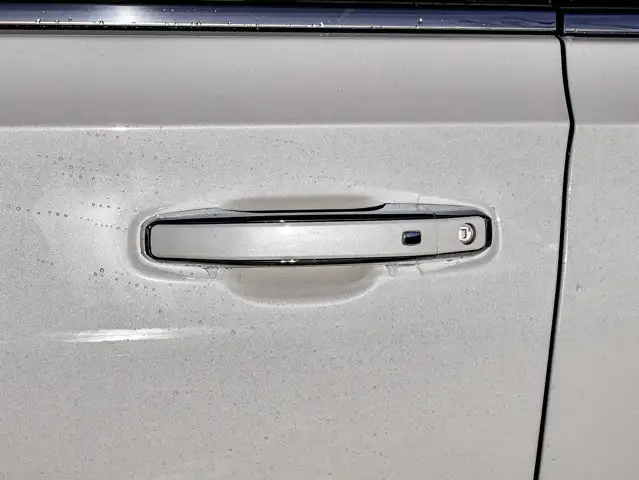 2026 Chevrolet Suburban High Country - Photo 8