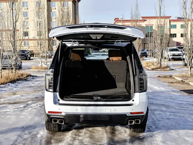 2026 Chevrolet Suburban High Country - Photo 15
