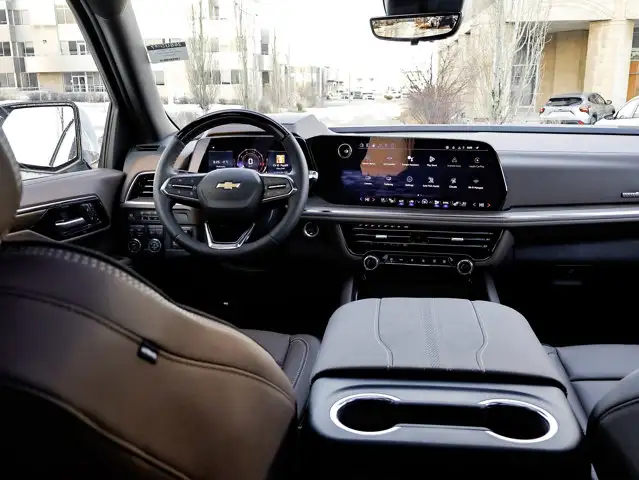 2026 Chevrolet Suburban High Country - Photo 33